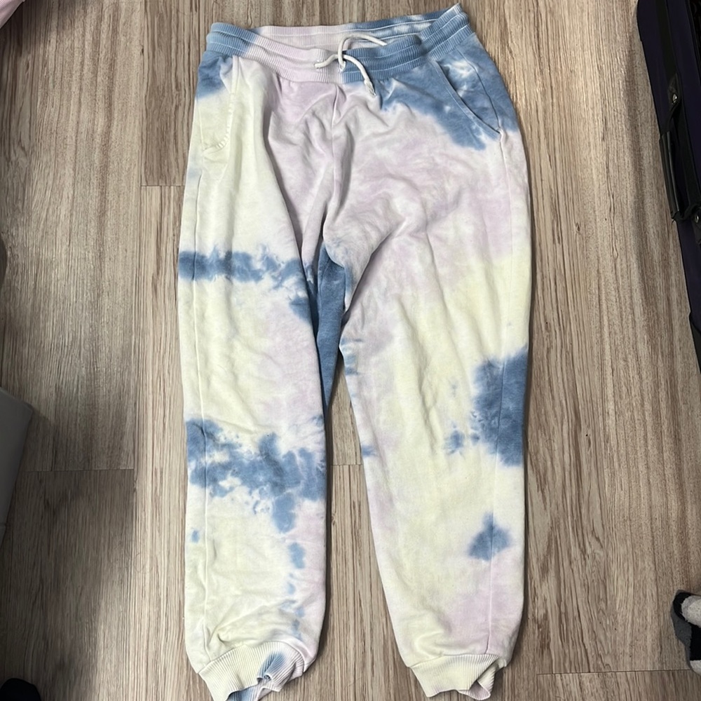 American Eagle size Medium Tie Dye Sweatpants!
